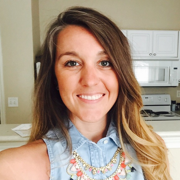 Profile Picture of Jessica Clipperton (@jclip13) on Poshmark