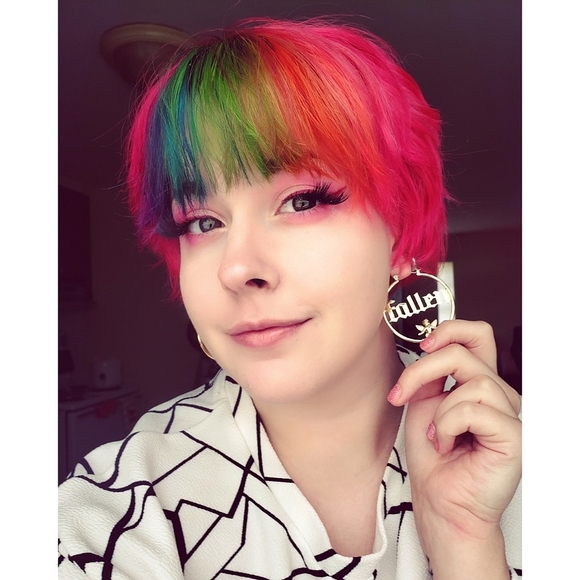 Profile Picture of Jillian Garrett (@jirrian) on Poshmark