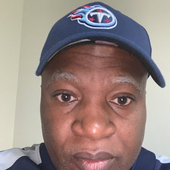 Profile Picture of Michael Parker (@michaelparke216) on Poshmark