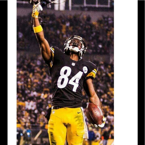 Profile Picture of Keaton Smith (@keaton321) on Poshmark