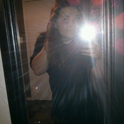 Profile Picture of Alexandra Sadowskion Twitter