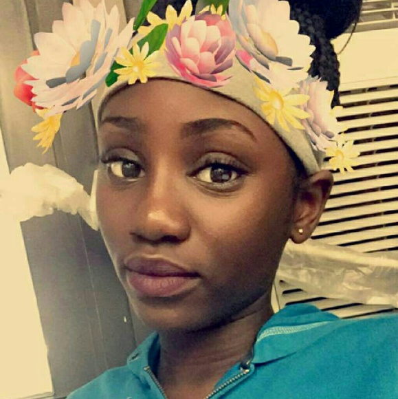 Profile Picture of Yaa Amponsah (@yaa_balla) on Poshmark
