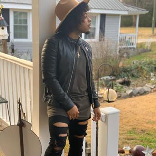 Damien Fountain - Facebook Profile Picture of Damien Fountain (@damien.fountain.9) on Facebook