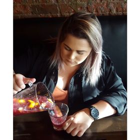 Profile Picture of Carleigh Robertson (@carleighrob) on Pinterest