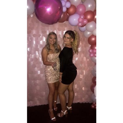 Profile Picture of Laura Manson (@Laura_Manson13) on Twitter