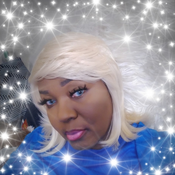Profile Picture of Leola Cummings (@sexyl47) on Poshmark