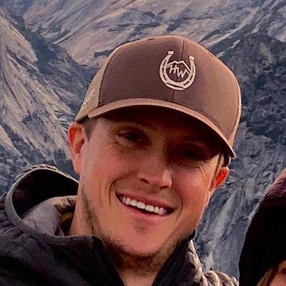 Profile Picture of Alex Whitby (@avwhitby) on Poshmark