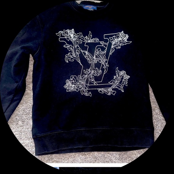 Profile Picture of Fake Fake (@lipkim) on Poshmark