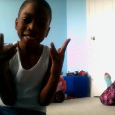 Profile Picture of Derrick Echols (@weeworld111) on Twitter