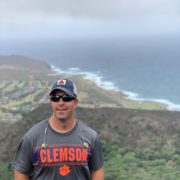 Profile Picture of Craig Swierzbin (@craigswiz) on Poshmark