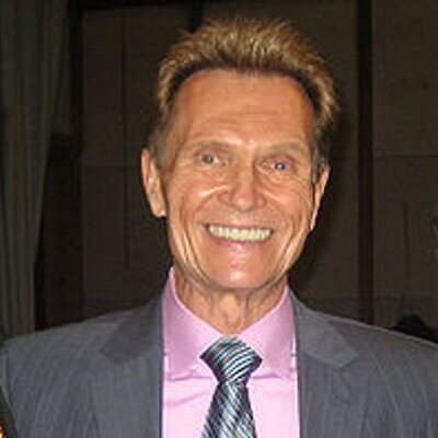 Profile Picture of Drew Casperon Twitter