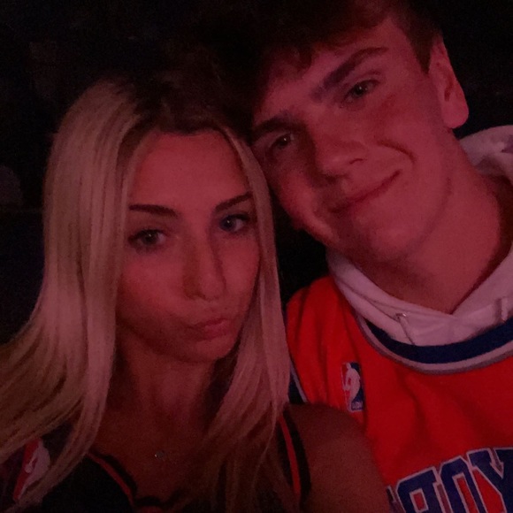 Profile Picture of Celine Kelly (@celkel98) on Poshmark