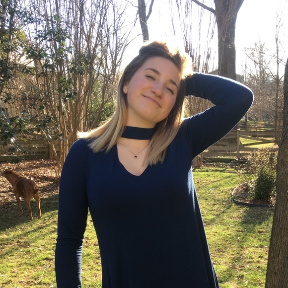 Profile Picture of Lauren Haymes (@laurenhaymes) on Poshmark