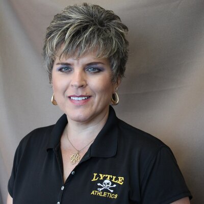 Profile Picture of Michelle Carroll Smith (@mrcsmith1963) on Twitter