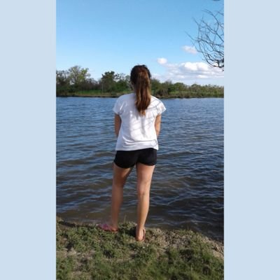 Profile Picture of  🌴 Karen Velazquez 🌴 (@karen234567891) on Twitter