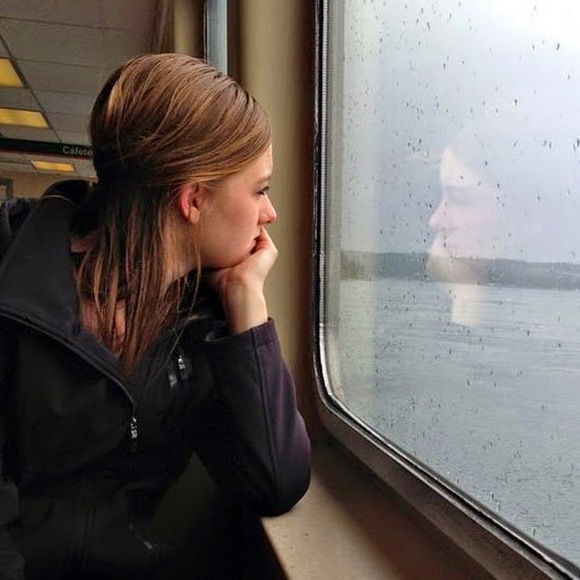 Profile Picture of Megan Fynaardt (@fynaardt) on Poshmark