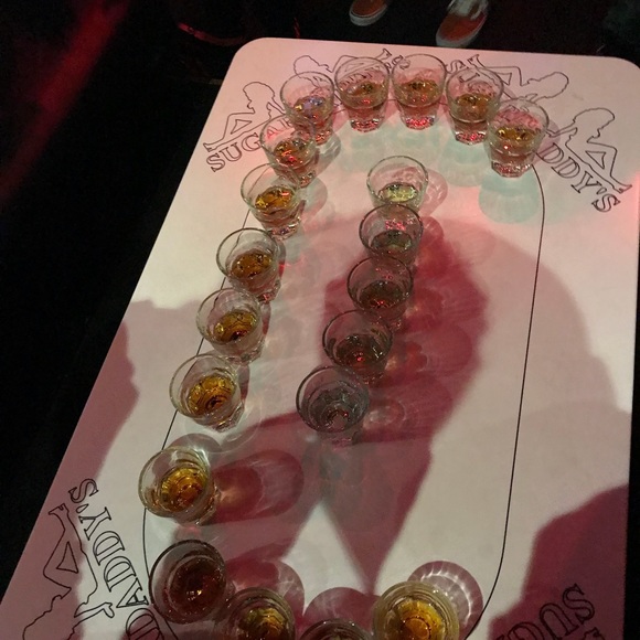 Profile Picture of Kevin Marin (@kev86) on Poshmark