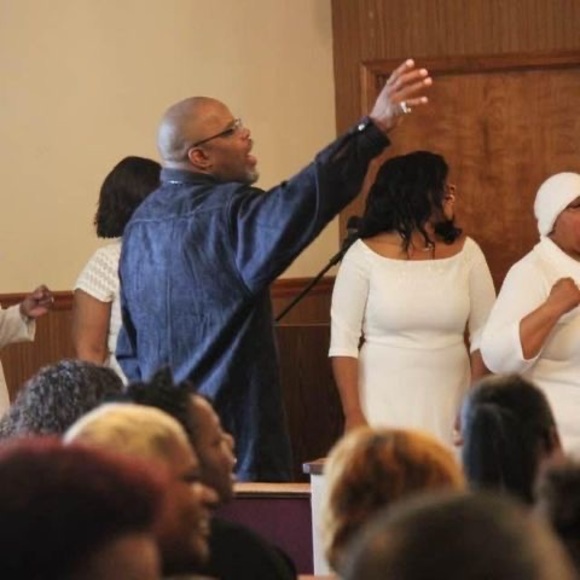 Profile Picture of Victor Morgan (@victormorgan749) on Poshmark