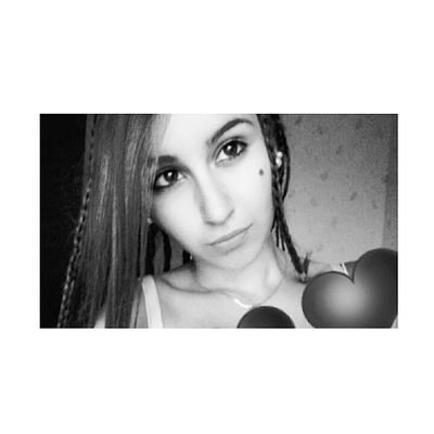 Profile Picture of Deborah Hoffmann. (@Mini_debo) on Twitter