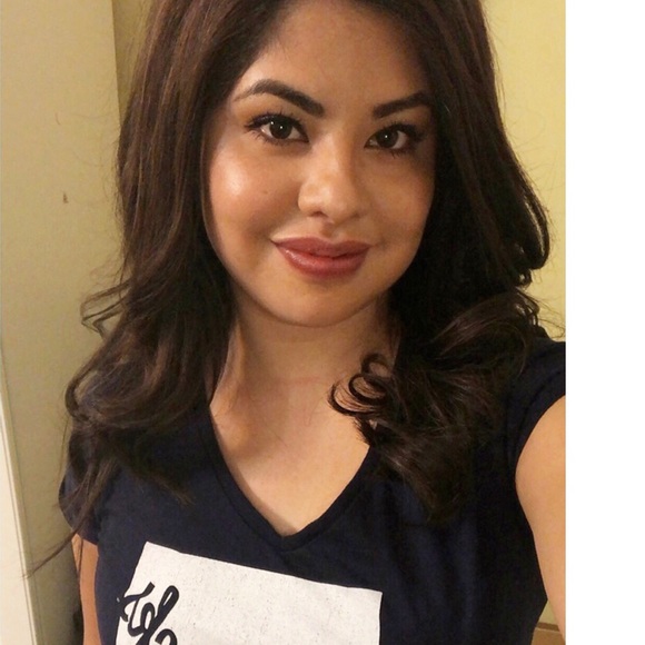 Profile Picture of Jessica Abrego (@jess_lal) on Poshmark
