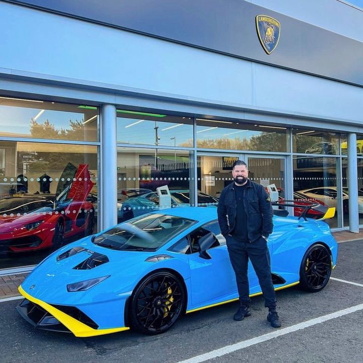 Profile Picture of robertlaw (@robertlaw974) on Tiktok