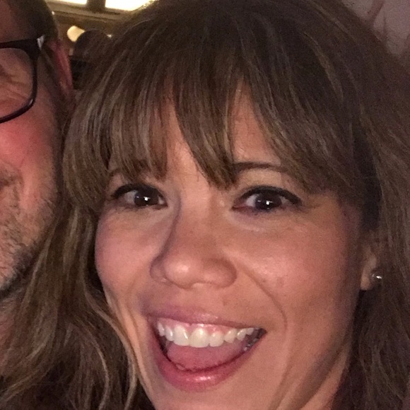 Profile Picture of Jamie Ignowski (@jamieiggy) on Poshmark