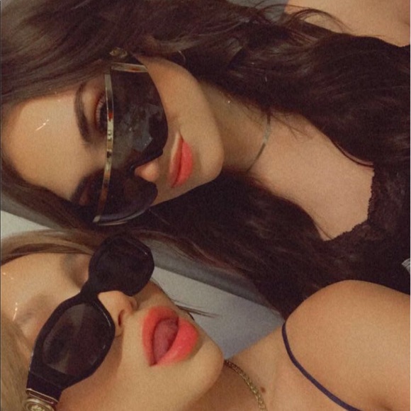 Profile Picture of Casey Bentley (@caseyboutique) on Poshmark