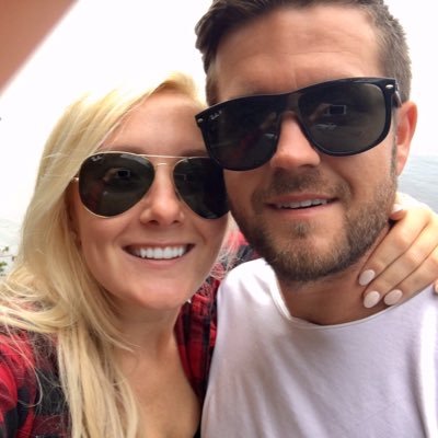 Profile Picture of Rikki-Lin Moore (@RikkiLinMoore) on Twitter