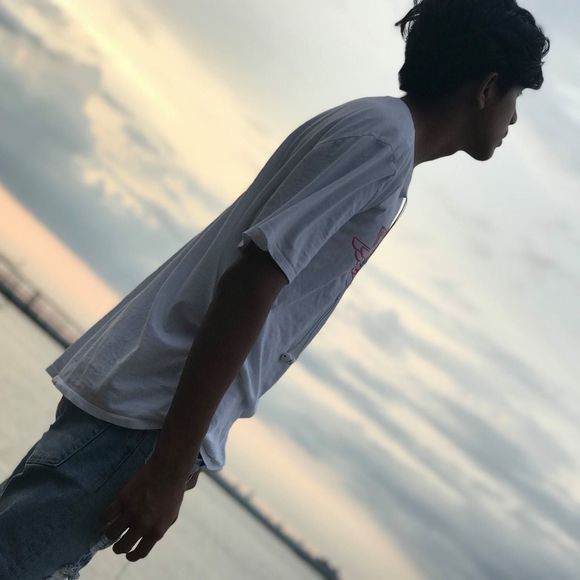 Profile Picture of Peter Aguilar (@peterny0207) on Poshmark