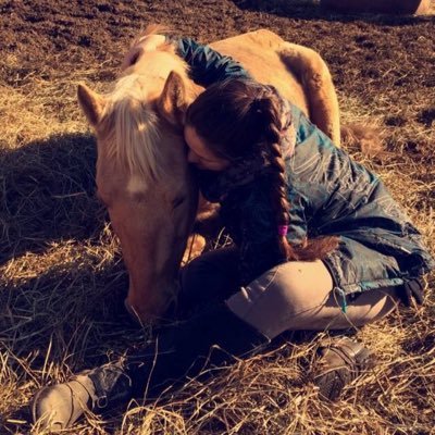Profile Picture of Anne Pinter (@anna_pinter6) on Twitter