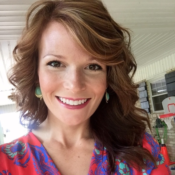 Profile Picture of Amber Shepard (@ashepa) on Poshmark