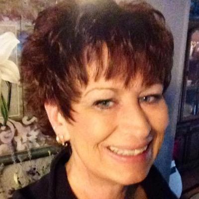 Profile Picture of Renee Singleton (@henderson_avery) on Twitter