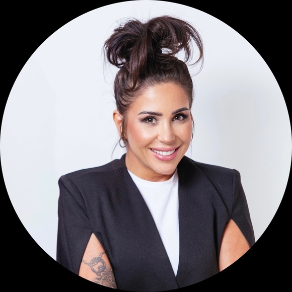 Jamie Giannone - Poshmark Profile Picture of Jamie Giannone (@jamierainone) on Poshmark