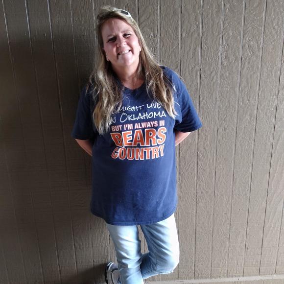 Profile Picture of Cindy Case (@m0mm2009) on Poshmark