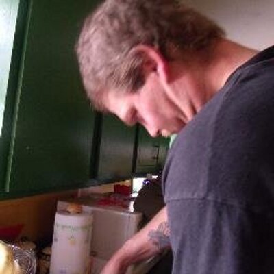 Profile Picture of Chris Redmon (@chrisredmon1975) on Twitter