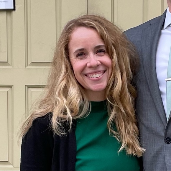 Kate Ludwig - Poshmark Profile Picture of Kate Ludwig (@pvcrew) on Poshmark