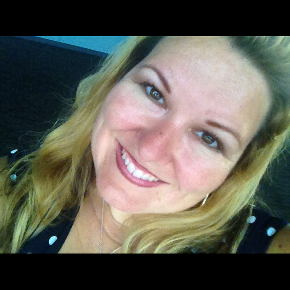 Profile Picture of Michelle Post (@michandme13) on Poshmark