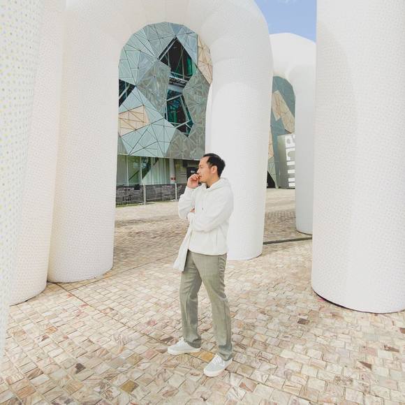 Profile Picture of Peter Gallego (@peter_gallego) on Poshmark