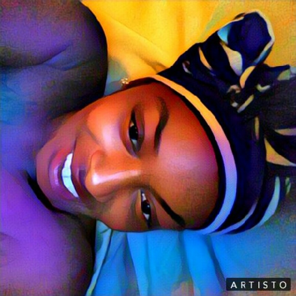 Profile Picture of Watisha Salsberry (@watisha318) on Poshmark