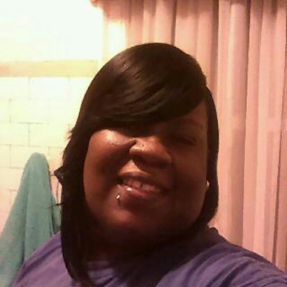 Profile Picture of Wanda Curtis (@nailzbywanda) on Poshmark