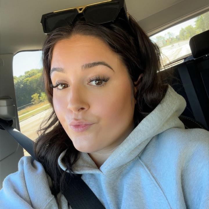 Profile Picture of Amanda Moen (@@amanda.moen) on Tiktok