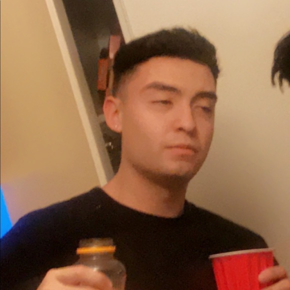 Profile Picture of Thomas Avendano (@thomusfilms) on Poshmark