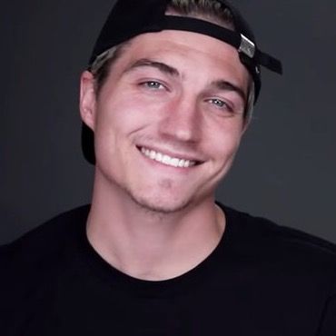 Profile Picture of Nathan Schwandt (@nathanschwandtofficial) on Tiktok