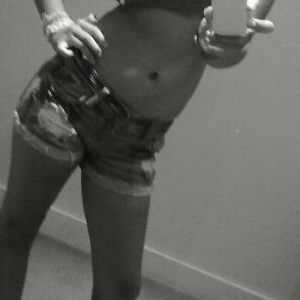 Profile Picture of Jenni Love (@jennifer_voc) on Myspace