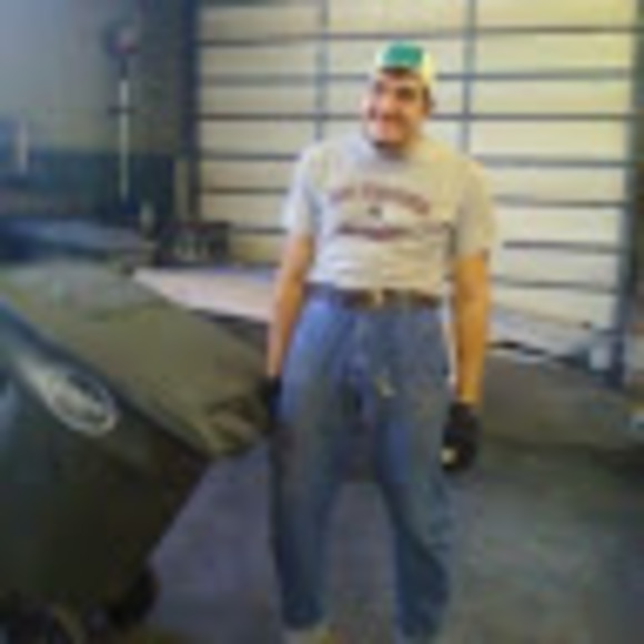 Profile Picture of Jeremy Todd (@jt121986) on Poshmark