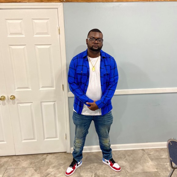 Profile Picture of Darrell pookie Samuels (@darkgohan) on Poshmark