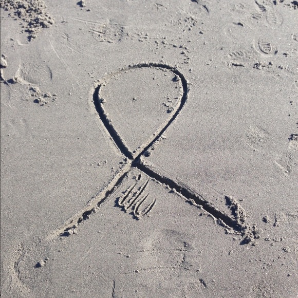 Profile Picture of Kirsten Moulin (@kirstenkm1) on Poshmark