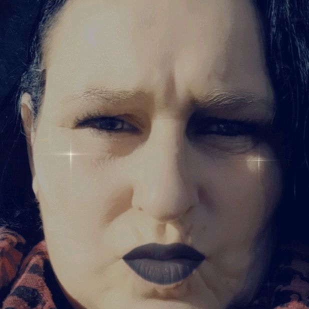 Profile Picture of Luna John Jeannette (@lunajohnjeannette) on Tiktok