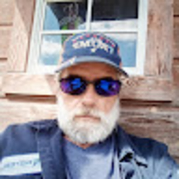 Profile Picture of Billy Freeman (@billyfreeman493) on Poshmark