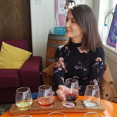 Profile Picture of Lisa Moore (@Moore_of_Lisa) on Twitter